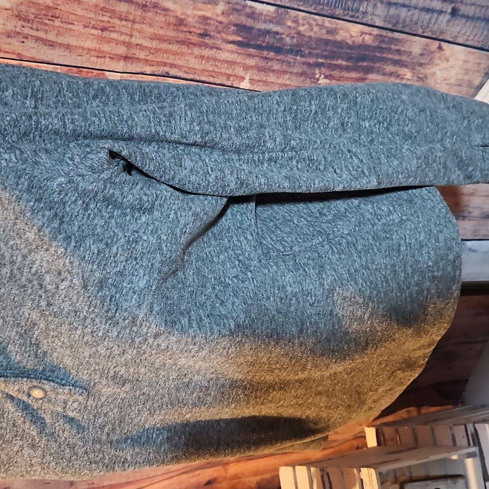 Duluth Trading Co Gray Women's 1/4 Button Size Medium - Picture 4 of 5